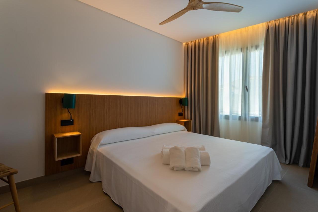 Hotel Apartamentos Hamus Кониль-де-ла-Фронтера Экстерьер фото