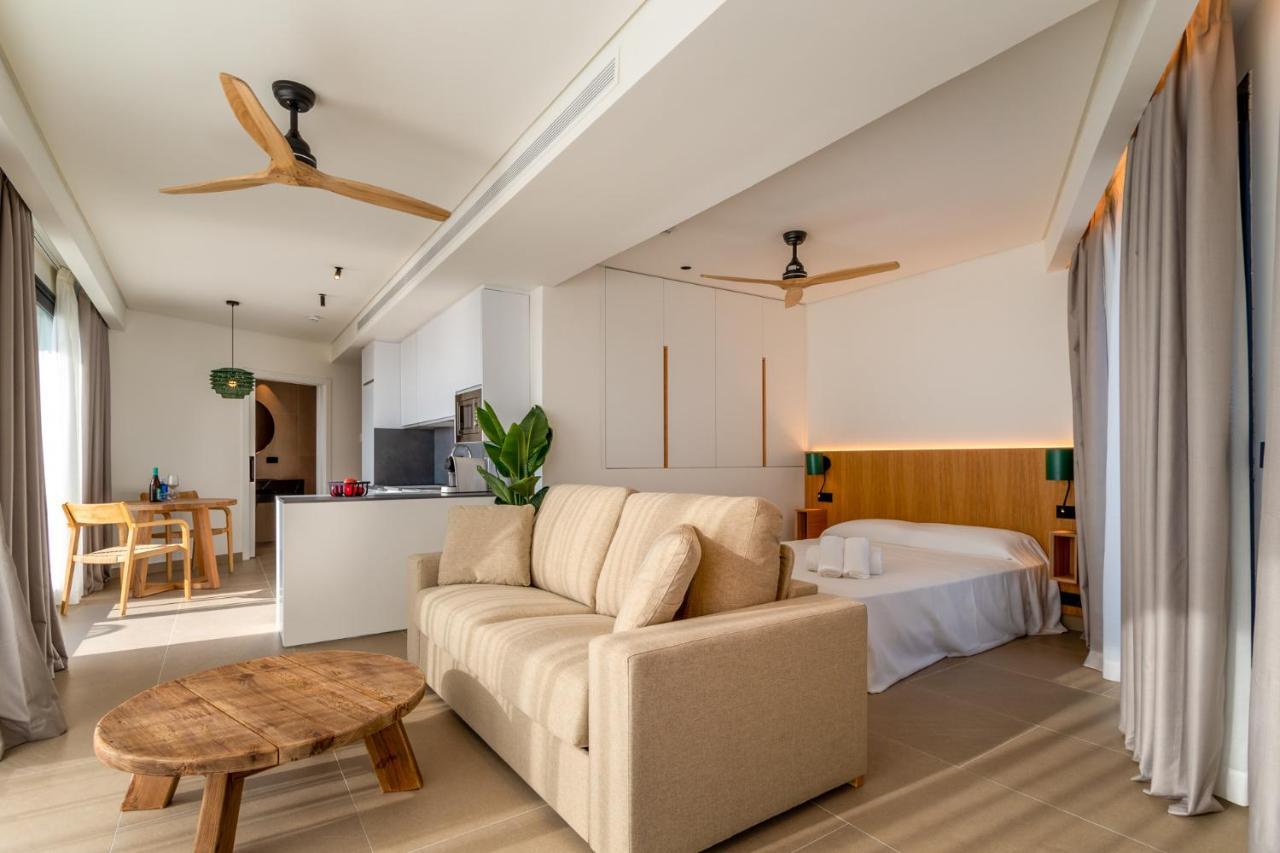 Hotel Apartamentos Hamus Кониль-де-ла-Фронтера Экстерьер фото
