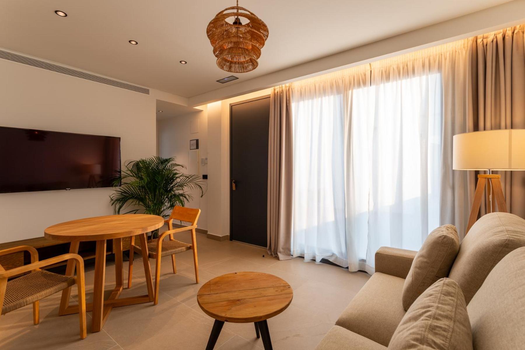 Hotel Apartamentos Hamus Кониль-де-ла-Фронтера Экстерьер фото