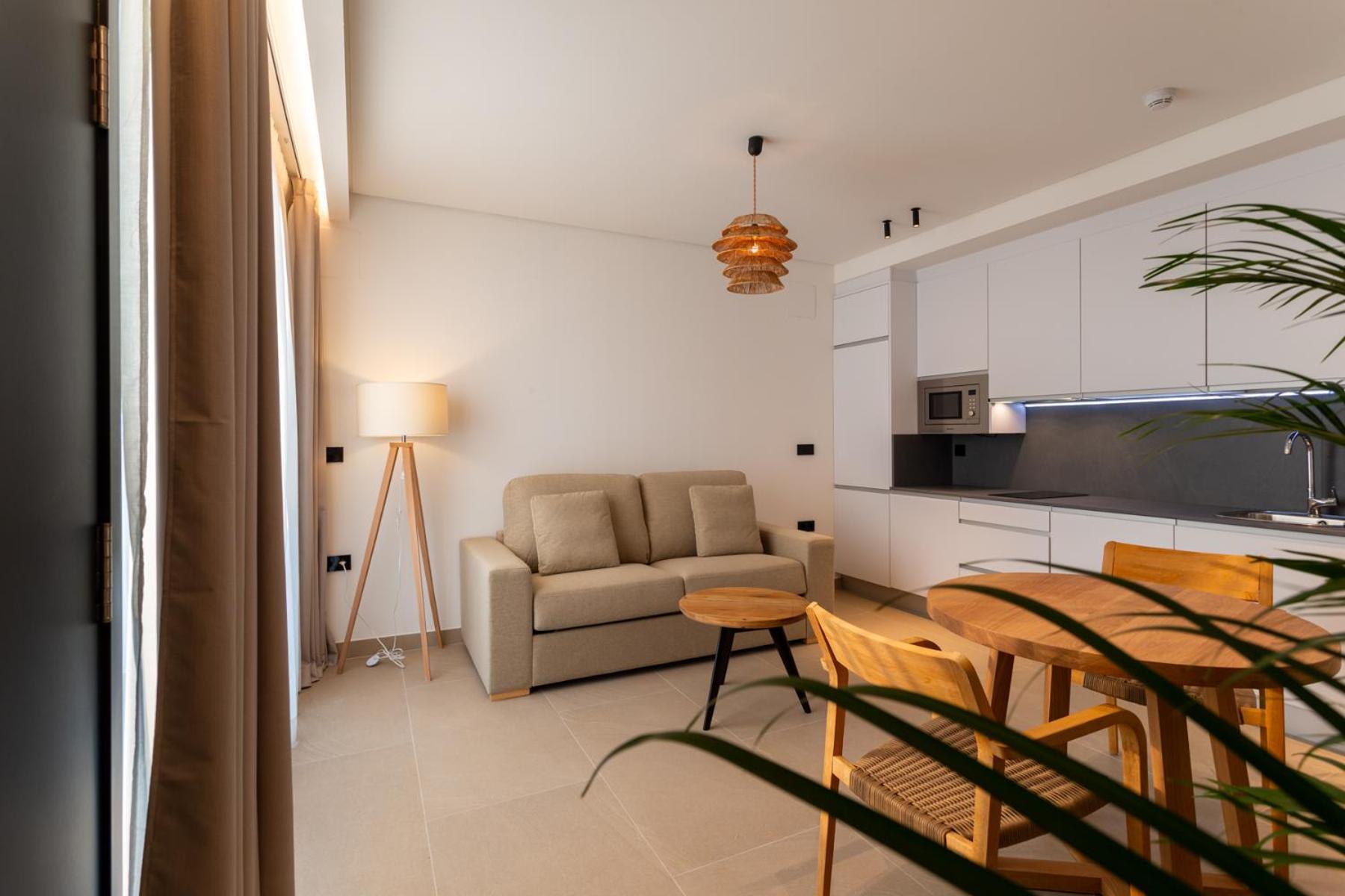 Hotel Apartamentos Hamus Кониль-де-ла-Фронтера Экстерьер фото
