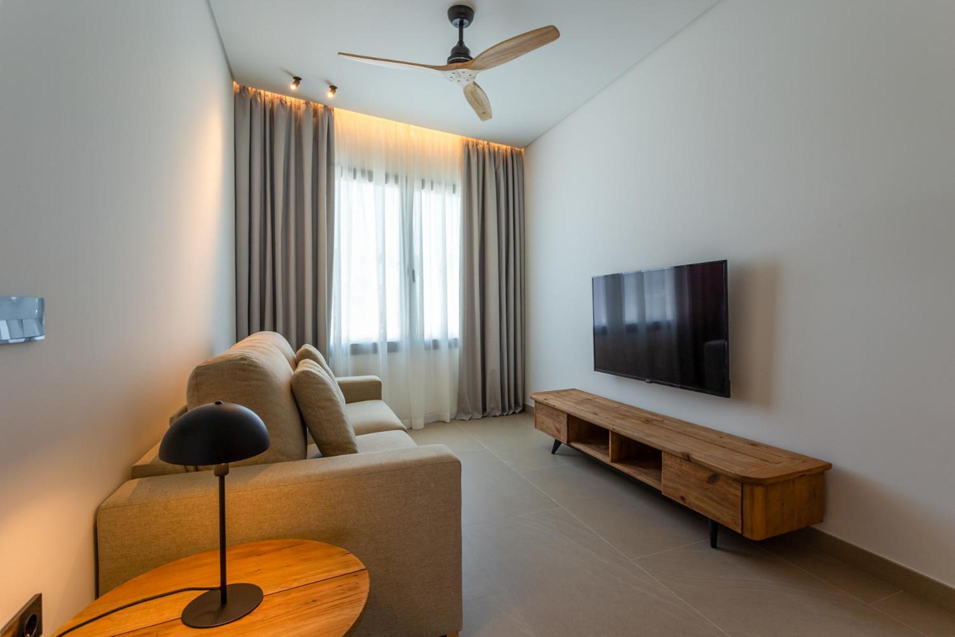 Hotel Apartamentos Hamus Кониль-де-ла-Фронтера Экстерьер фото